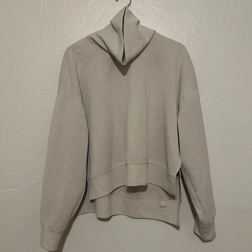 lululemon athletica Light Gray Hoodie - Picture 3 of 8